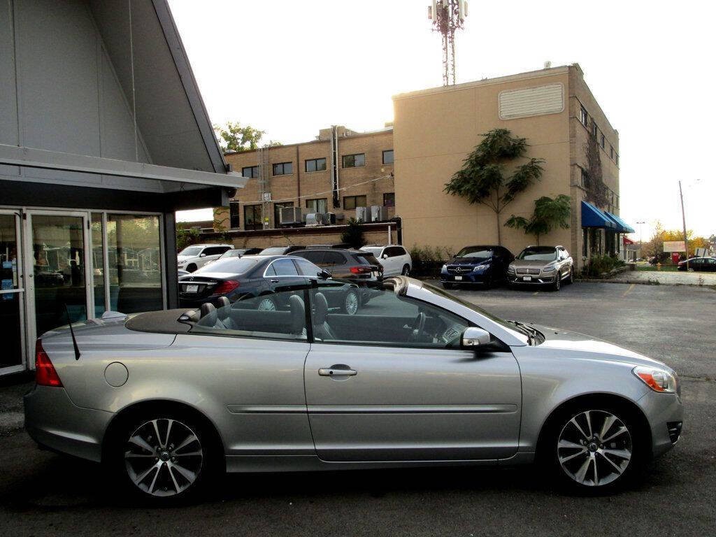 2011 Volvo C70 Image 9