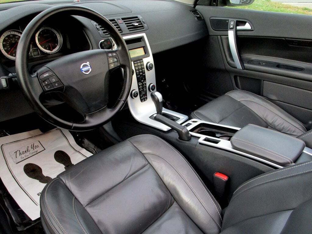 2011 Volvo C70 Image 11