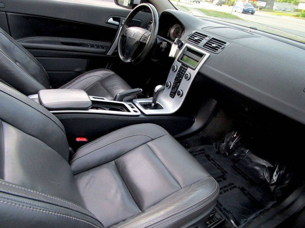 2011 Volvo C70 Image 12