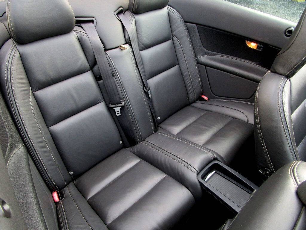 2011 Volvo C70 Image 16