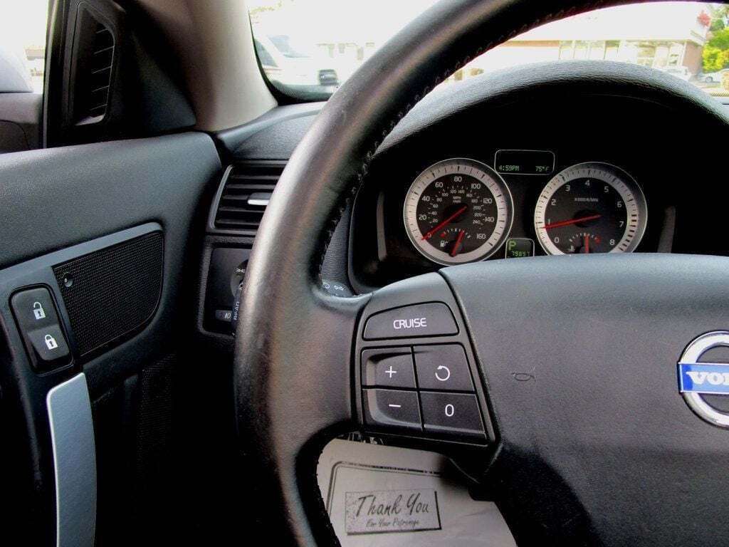 2011 Volvo C70 Image 18