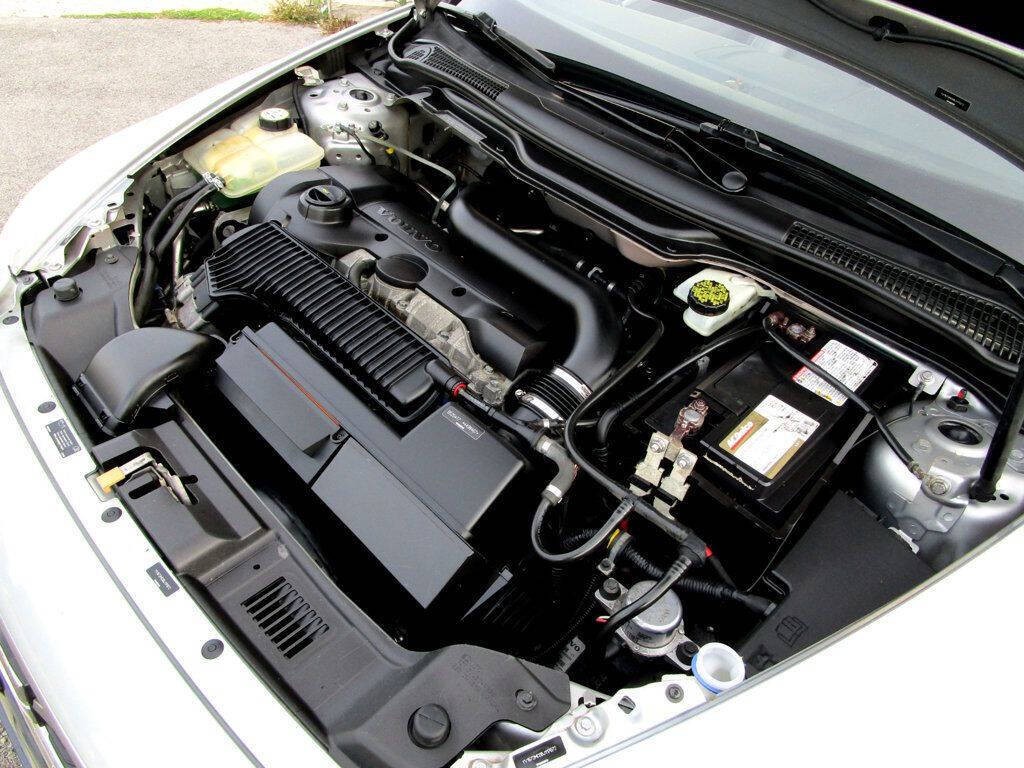 2011 Volvo C70 Image 32