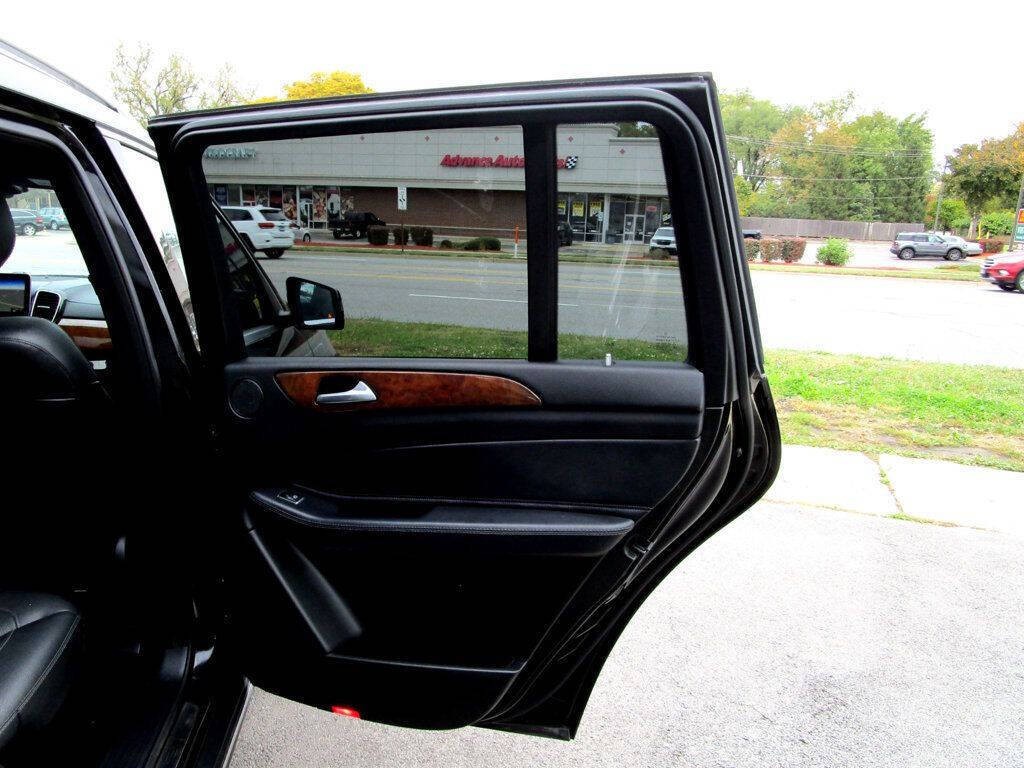 2018 Mercedes-Benz GLS-Class Image 37