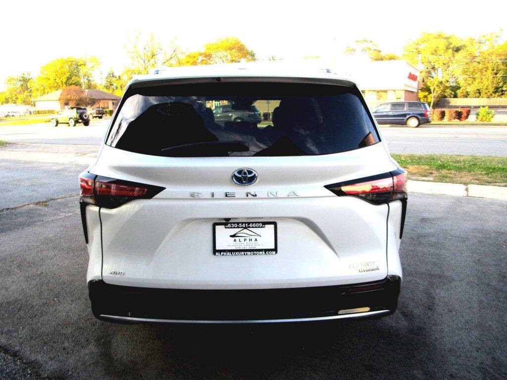 2022 Toyota Sienna Image 9