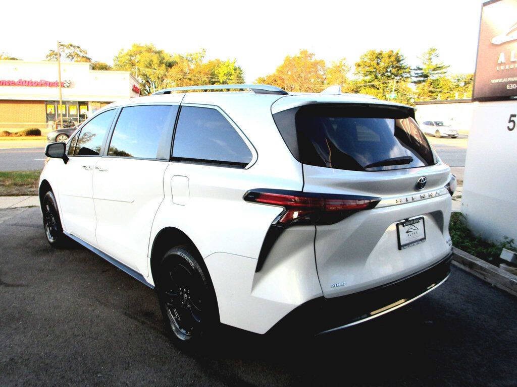 2022 Toyota Sienna Image 10