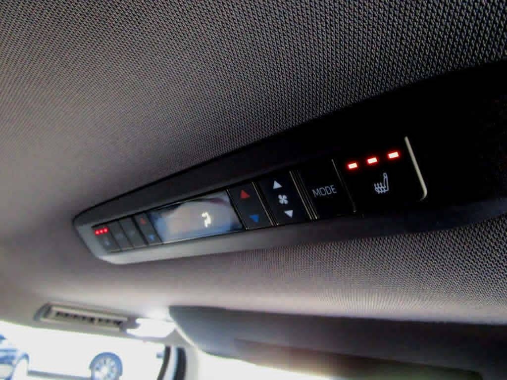 2022 Toyota Sienna Image 33