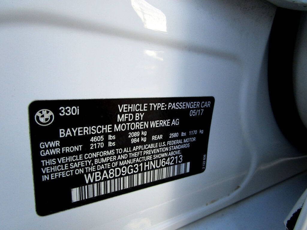 2017 BMW 3 Series Image 38