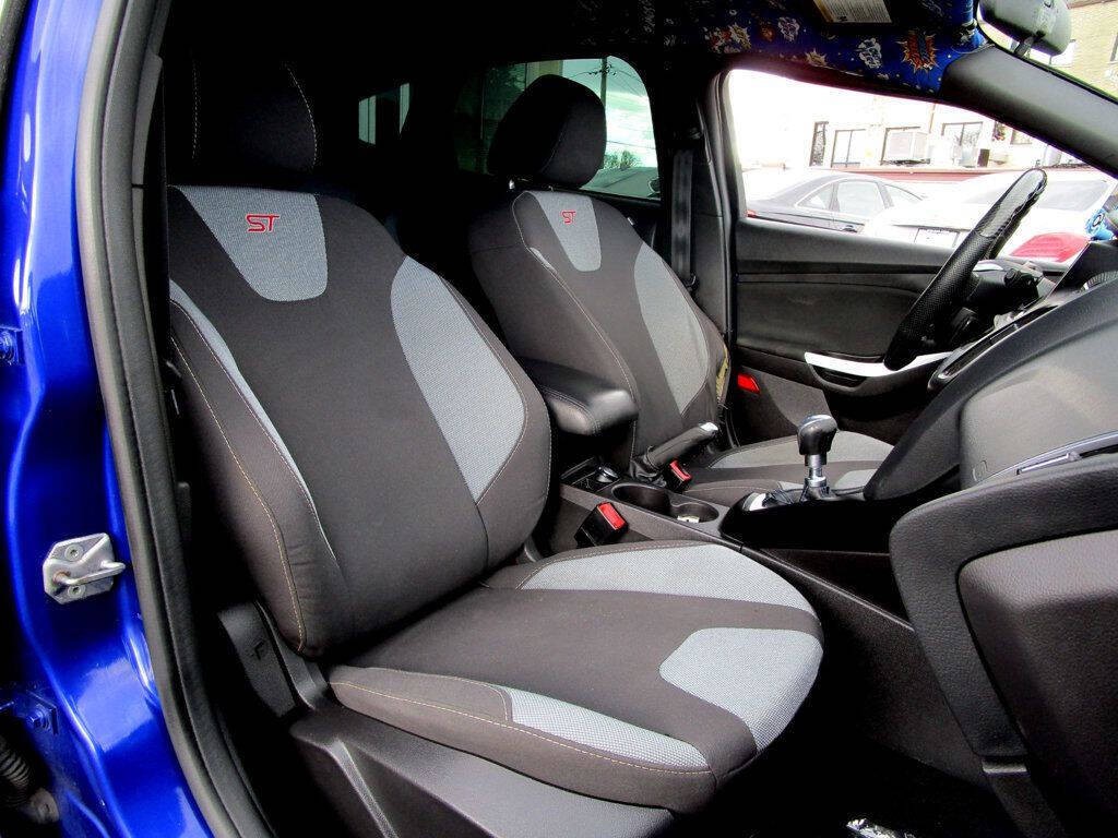 2014 Ford Focus Image 13