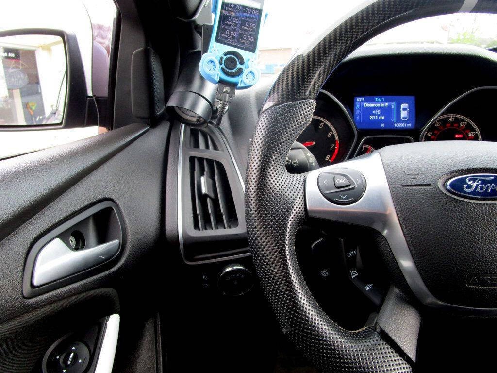 2014 Ford Focus Image 19