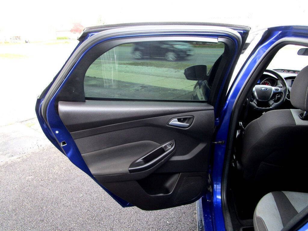 2014 Ford Focus Image 25