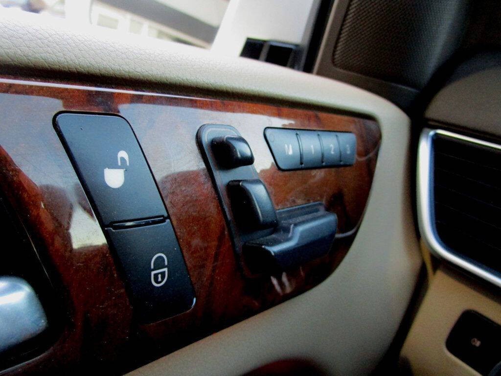 2016 Mercedes-Benz GL-Class Image 29