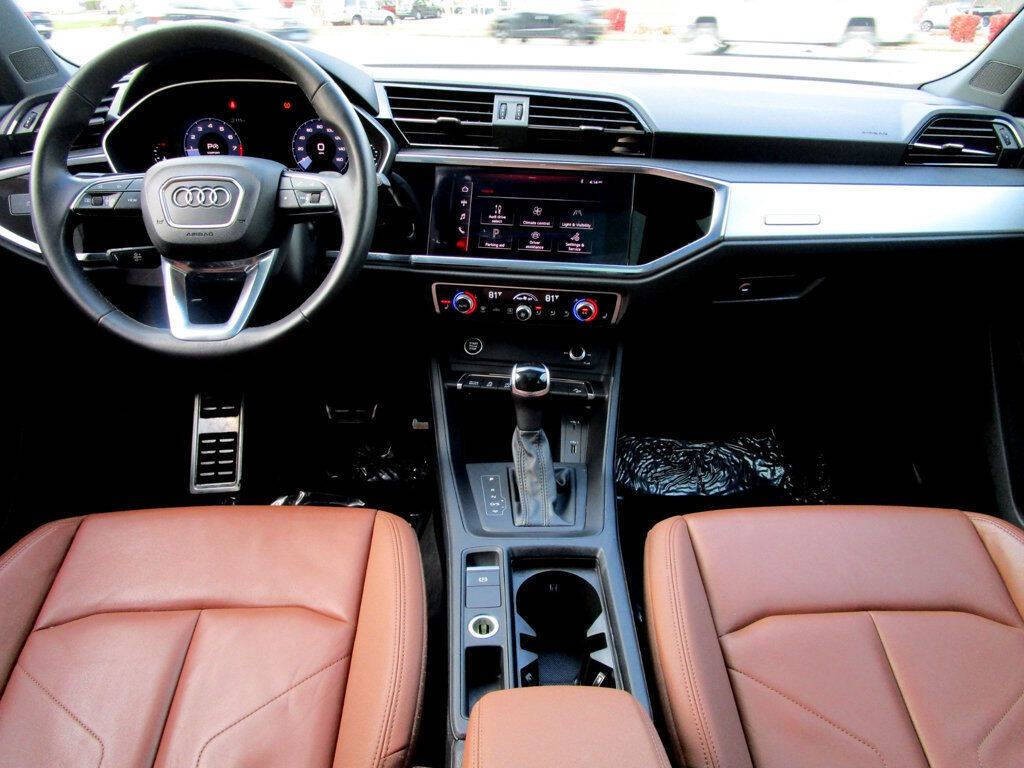 2021 Audi Q3 Image 2