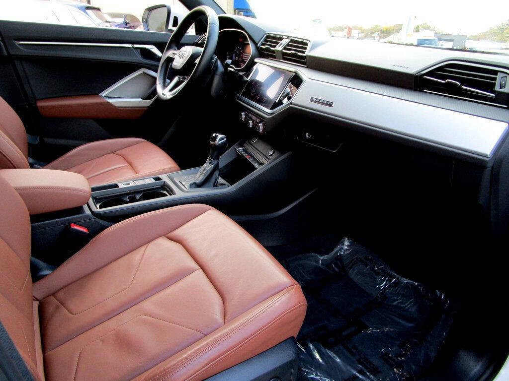 2021 Audi Q3 Image 14