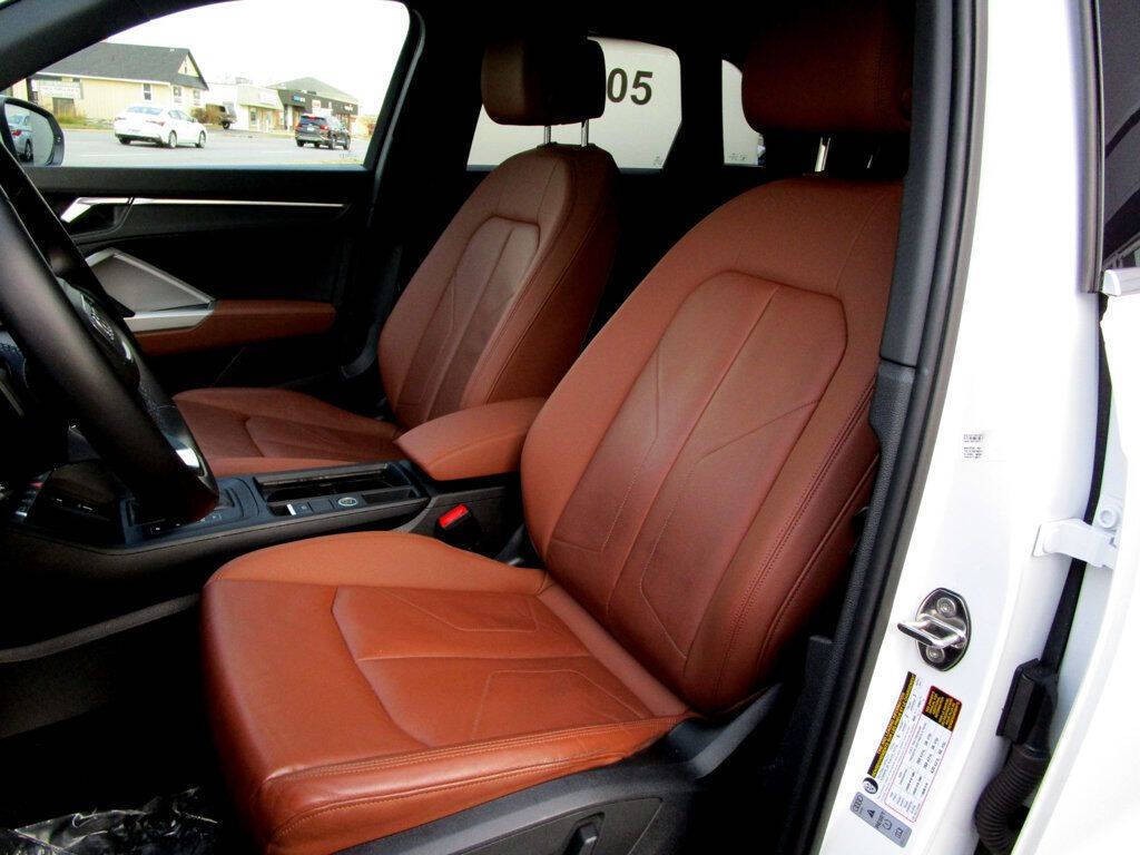 2021 Audi Q3 Image 15