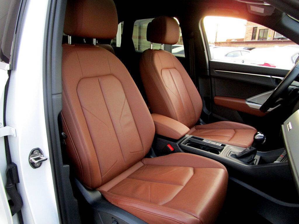 2021 Audi Q3 Image 16