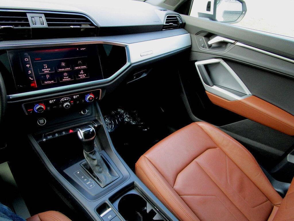 2021 Audi Q3 Image 23