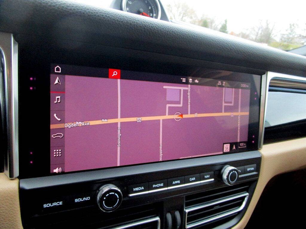 2020 Porsche Macan Image 3