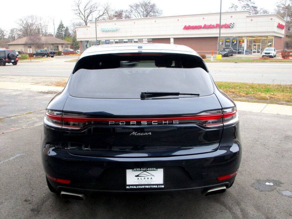 2020 Porsche Macan Image 9