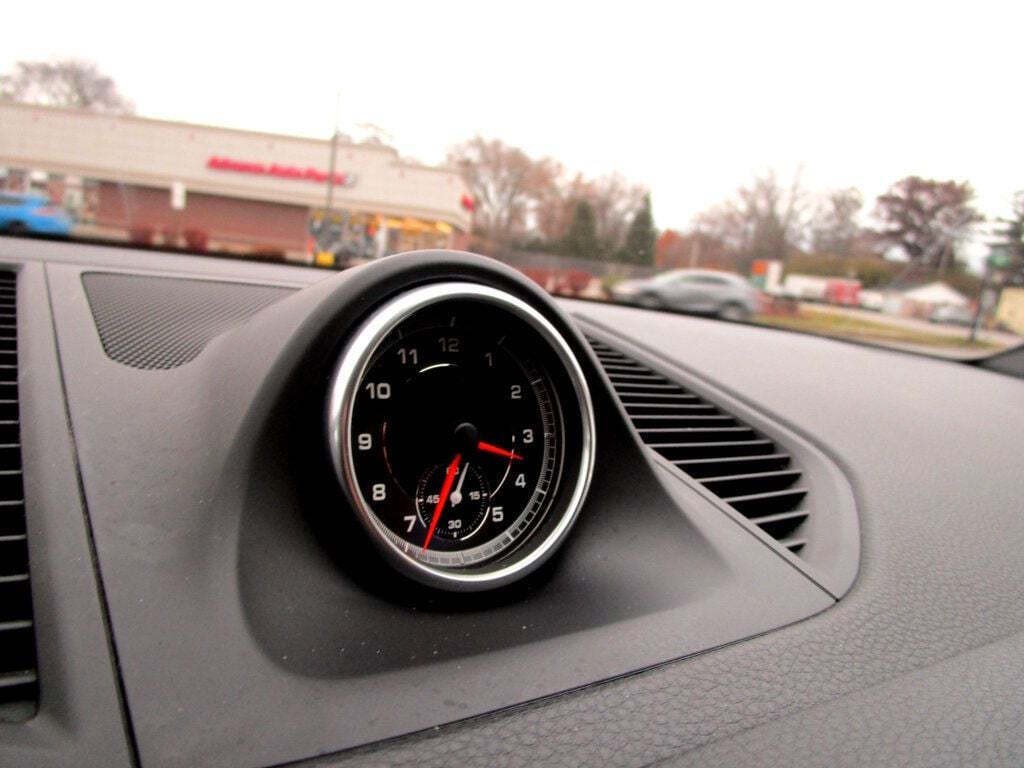 2020 Porsche Macan Image 29