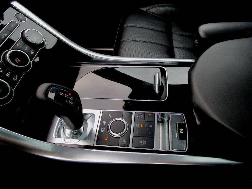 2016 Land Rover Range Rover Sport Image 24