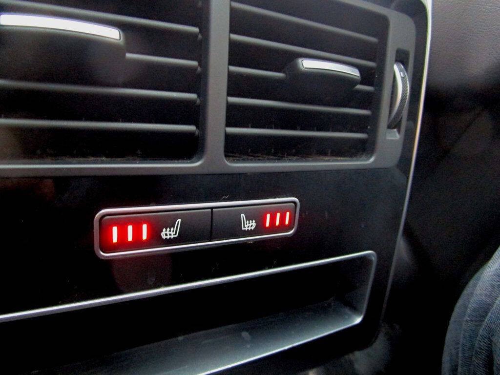 2016 Land Rover Range Rover Sport Image 26