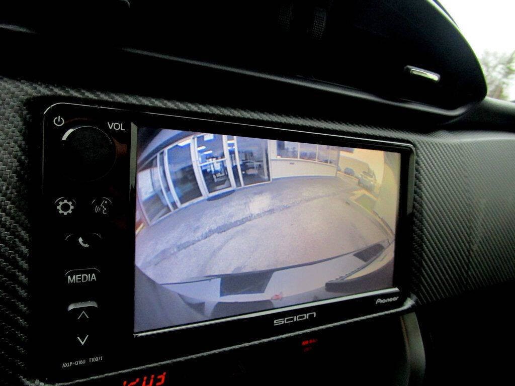 2016 Scion FR-S Image 3