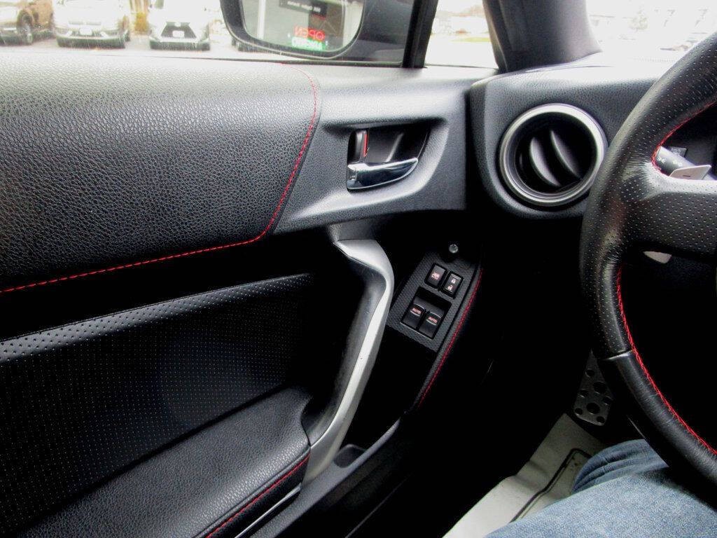 2016 Scion FR-S Image 25