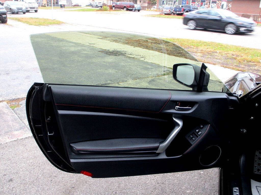 2016 Scion FR-S Image 26