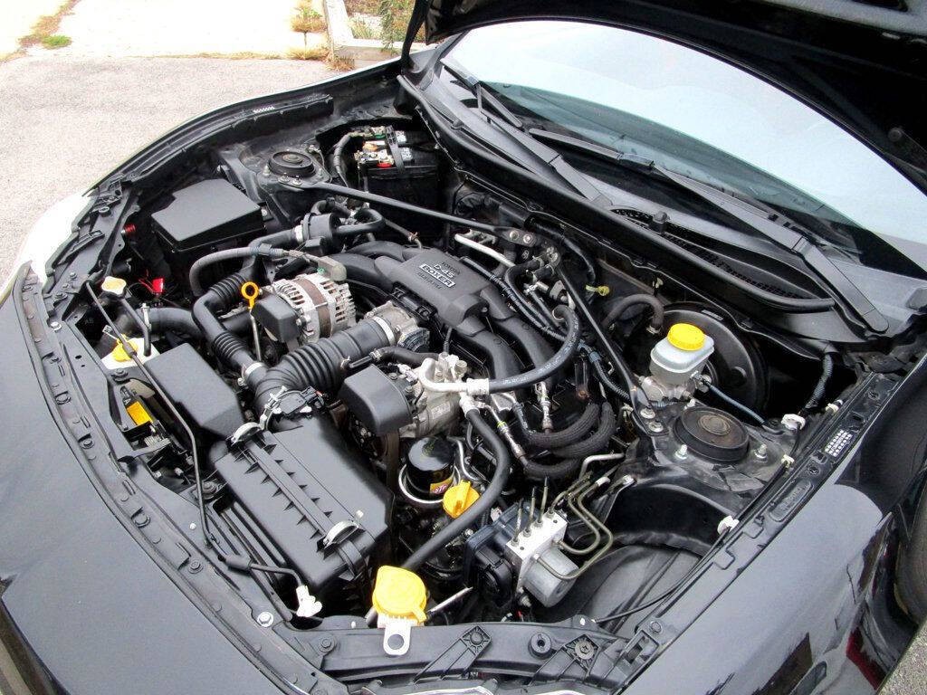 2016 Scion FR-S Image 28