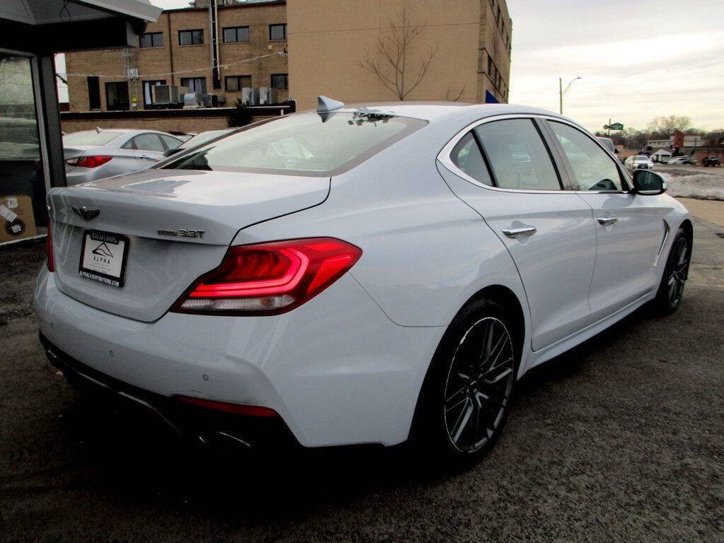 2019 Genesis G70 Image 8
