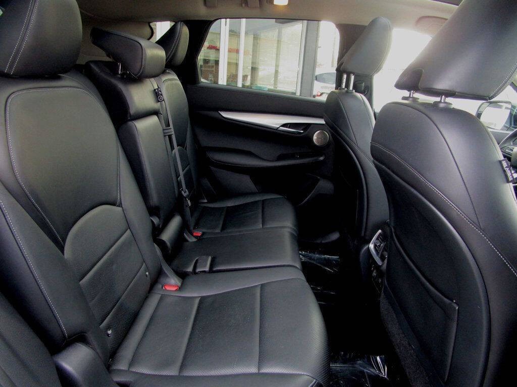 2019 INFINITI QX50 Image 17