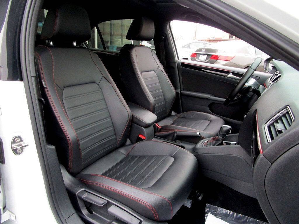 2018 Volkswagen Jetta Image 16