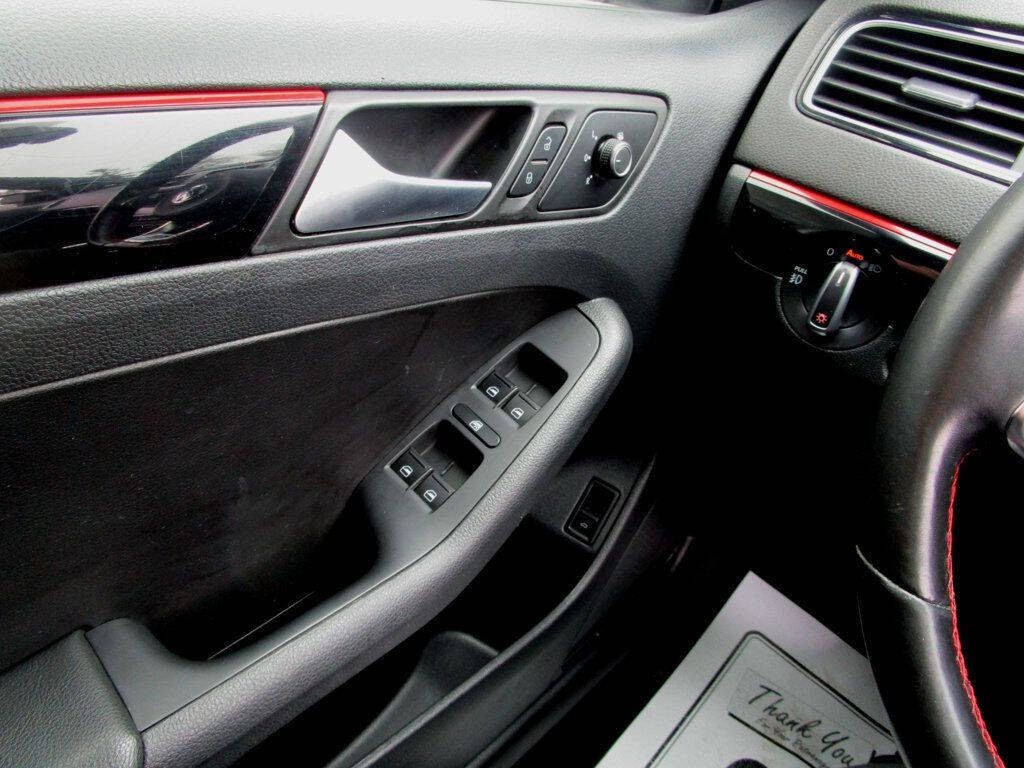 2018 Volkswagen Jetta Image 30