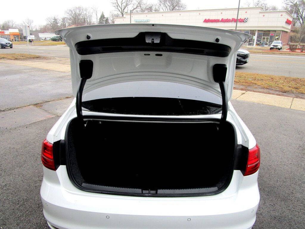 2018 Volkswagen Jetta Image 31