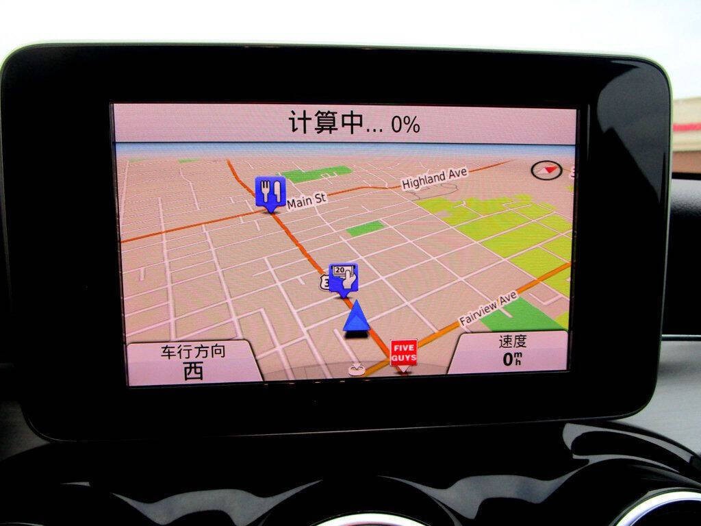 2015 Mercedes-Benz C-Class Image 3