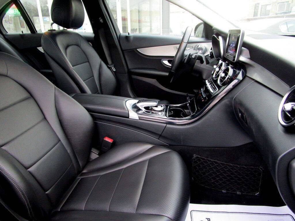 2015 Mercedes-Benz C-Class Image 14