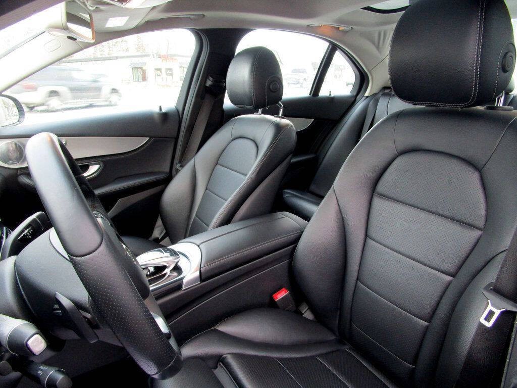 2015 Mercedes-Benz C-Class Image 16
