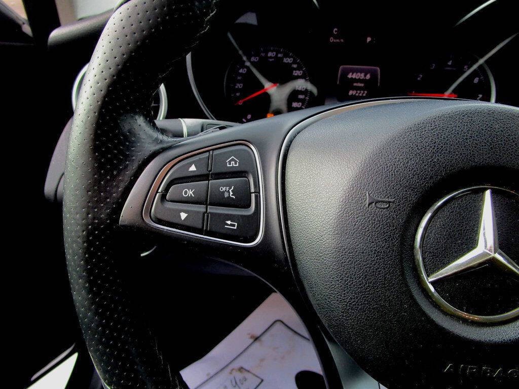 2015 Mercedes-Benz C-Class Image 21