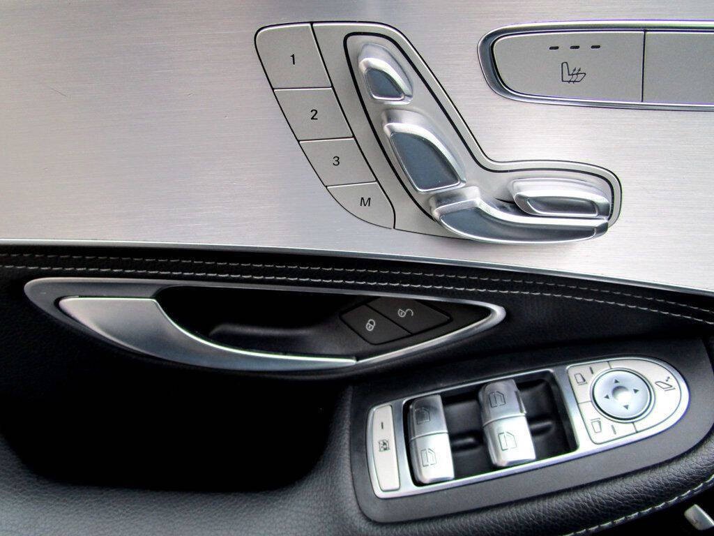 2015 Mercedes-Benz C-Class Image 28