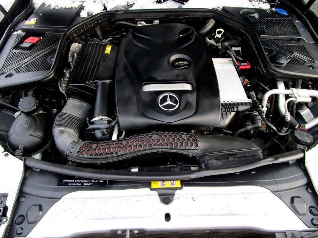 2015 Mercedes-Benz C-Class Image 34