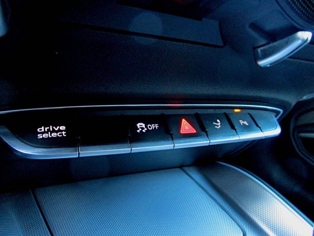 2016 Audi TT Image 33