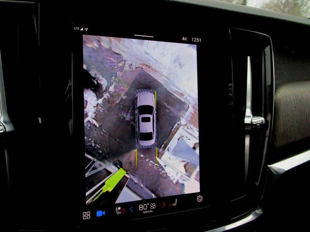 2023 Volvo S90 Image 28