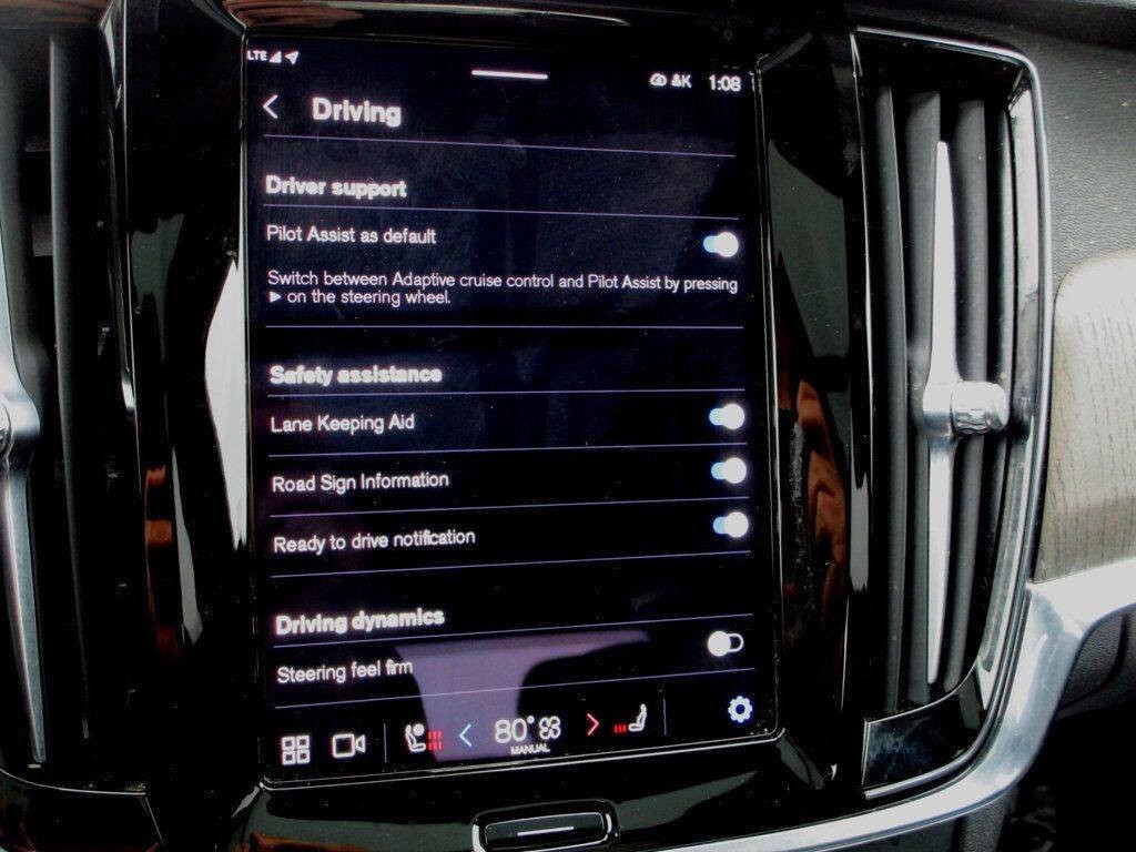 2023 Volvo S90 Image 29