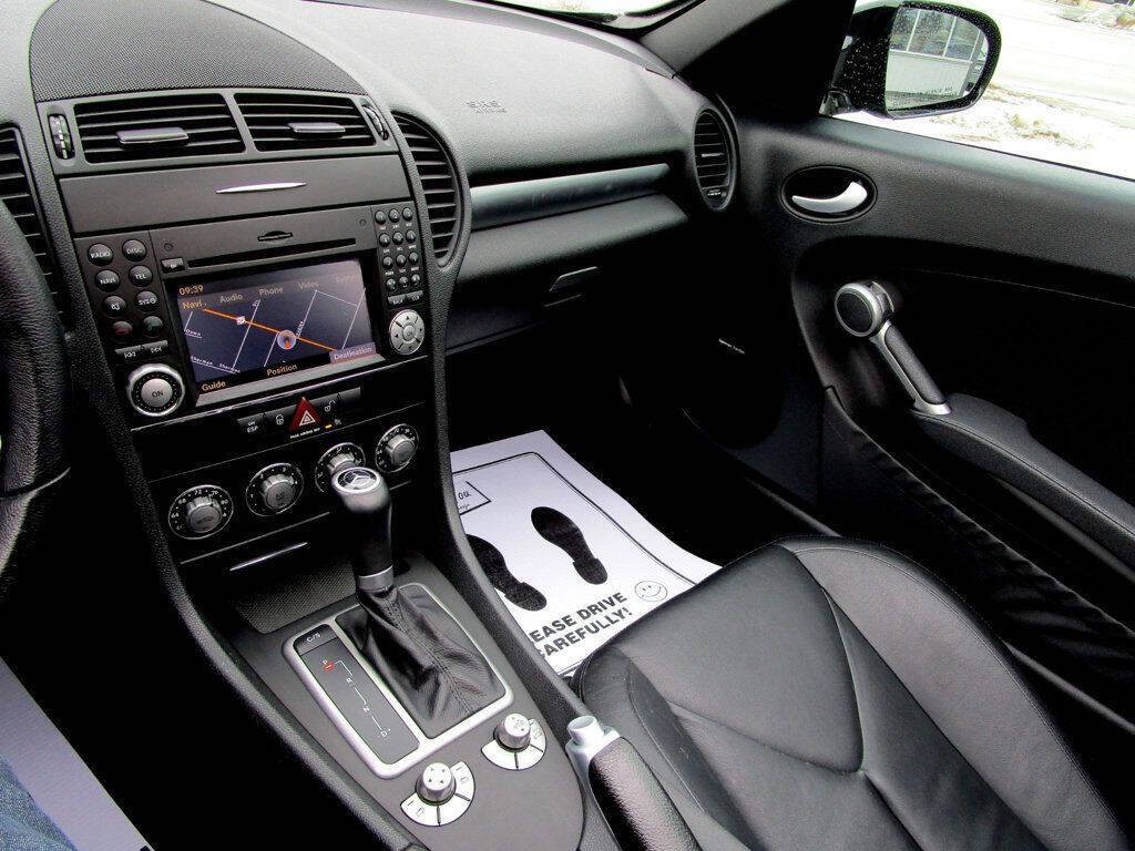 2009 Mercedes-Benz SLK-Class Image 16