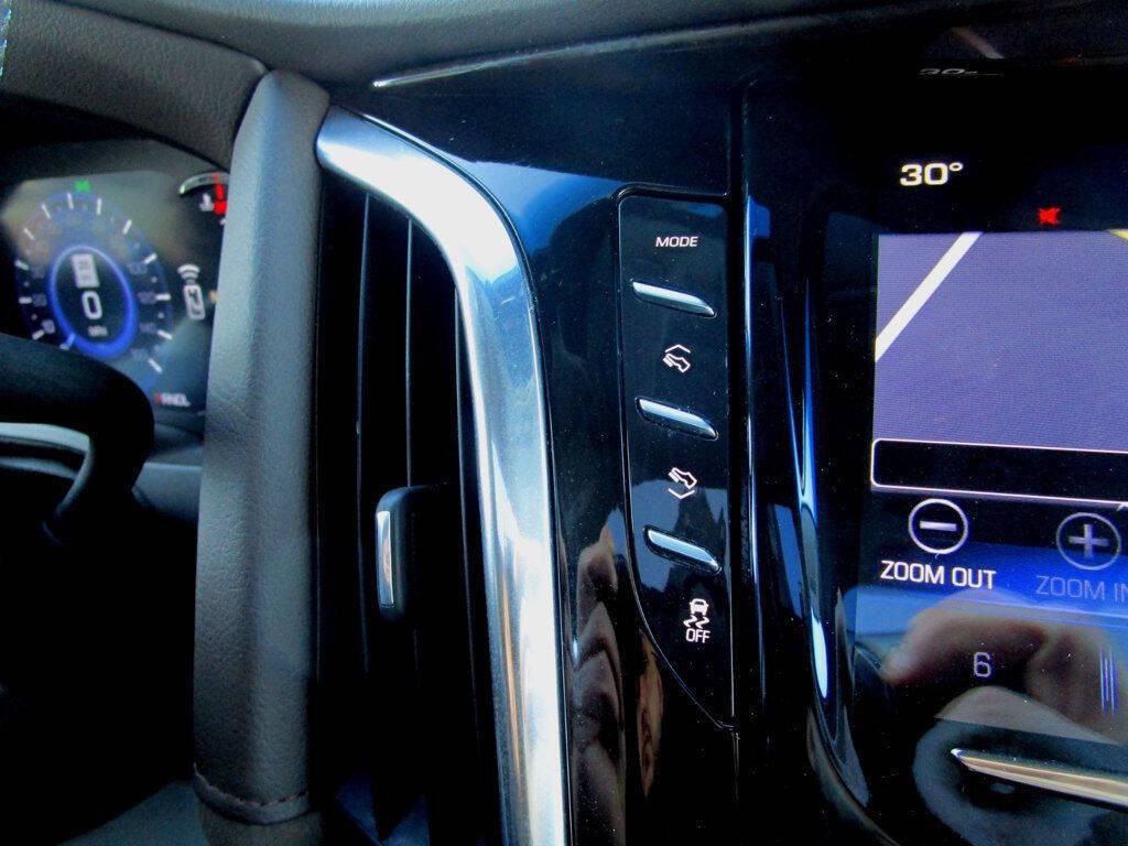 2017 Cadillac Escalade Image 36