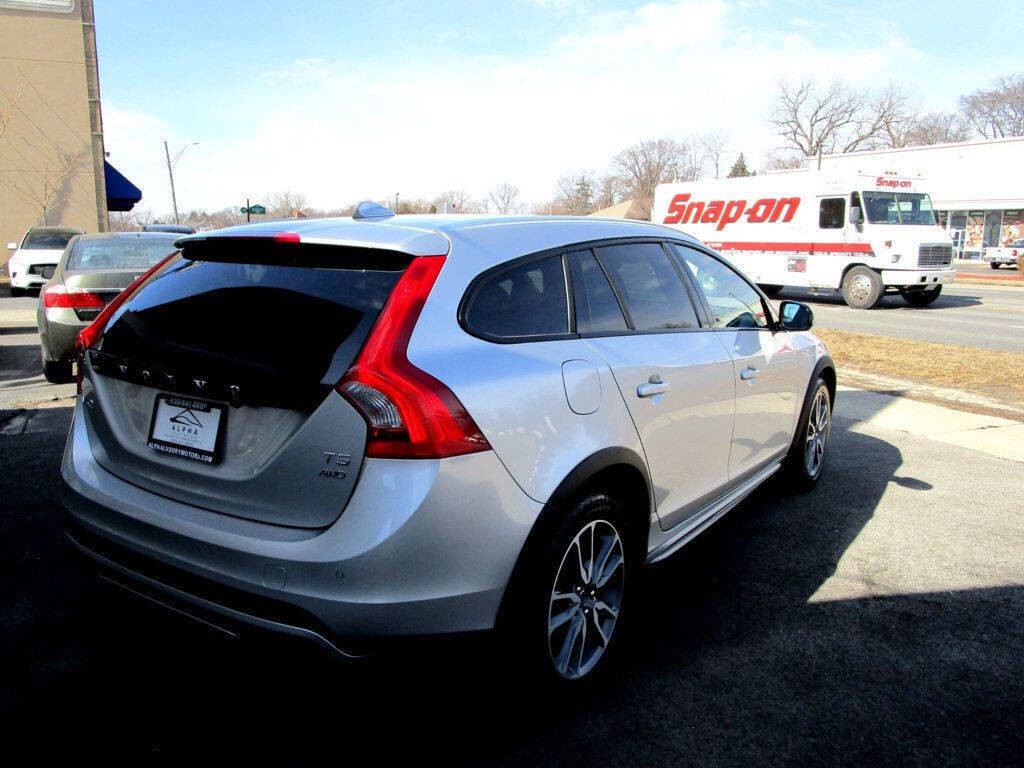 2015 Volvo V60 Image 8