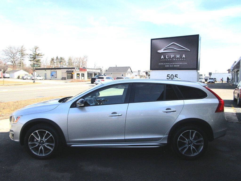 2015 Volvo V60 Image 12