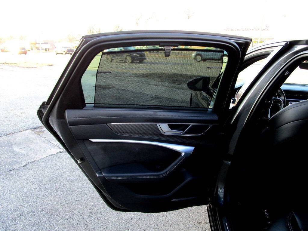 2021 Audi S6 Image 36