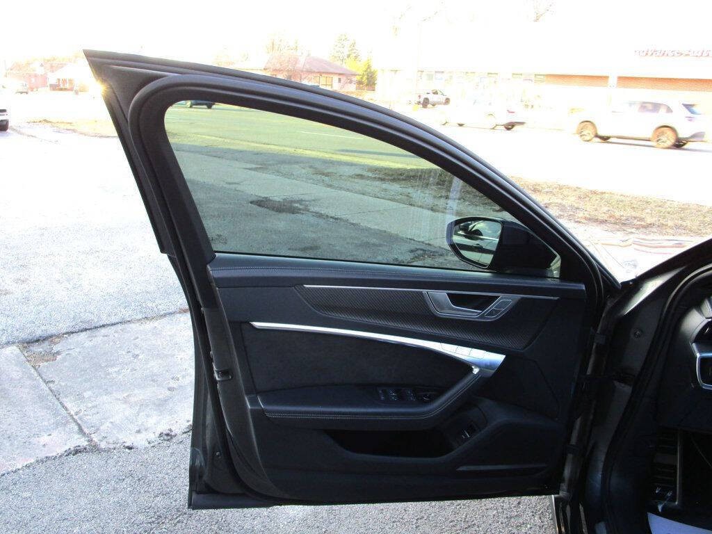 2021 Audi S6 Image 39