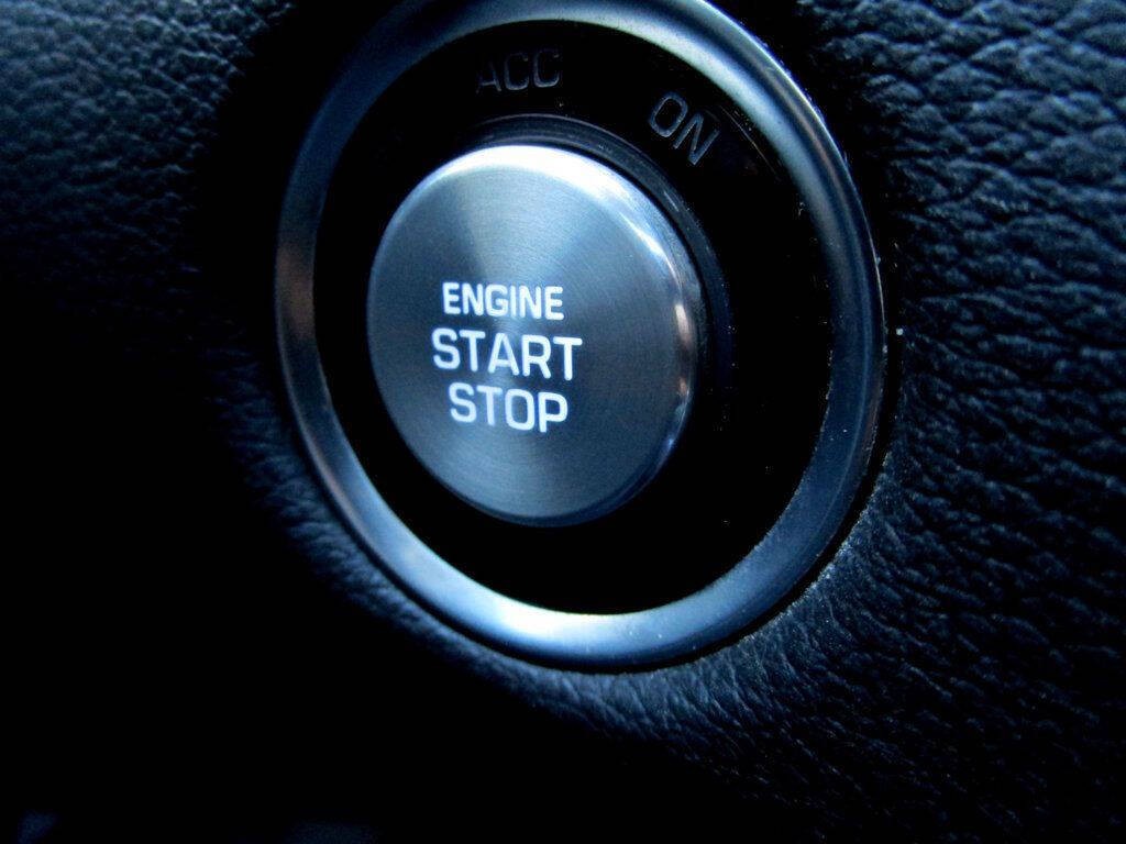 2016 Hyundai Genesis Image 27